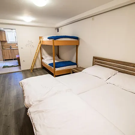 Apartments Zvoh, Krvavec, Ski-In, Ski-Out Cerklje na Gorenjskem Room photo