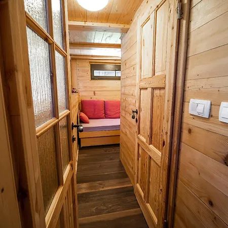Apartments Zvoh, Krvavec, Ski-In, Ski-Out Cerklje na Gorenjskem Room photo