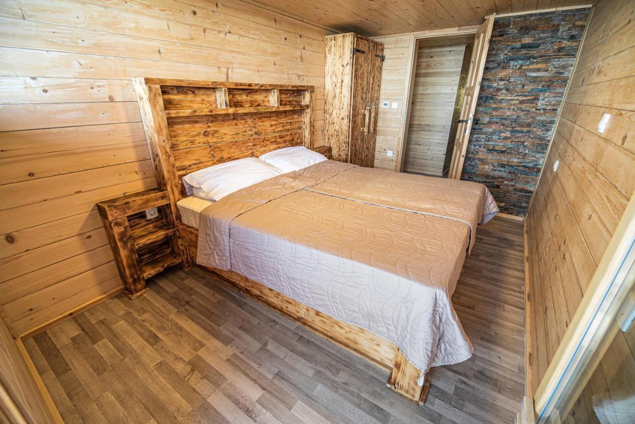 Zvoh, Krvavec, Ski-in, Ski-out Apartment