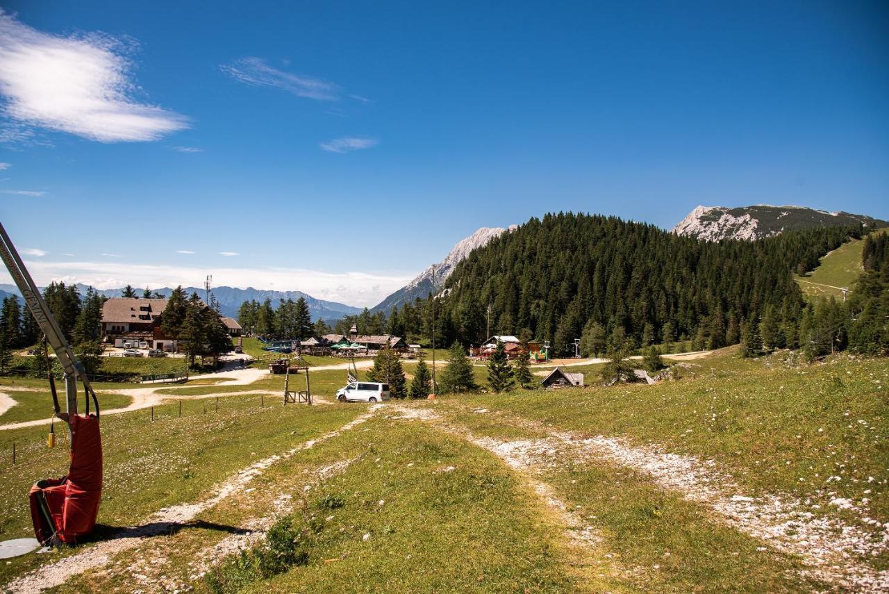 Zvoh, Krvavec, Ski-in, Ski-out Cerklje na Gorenjskem
