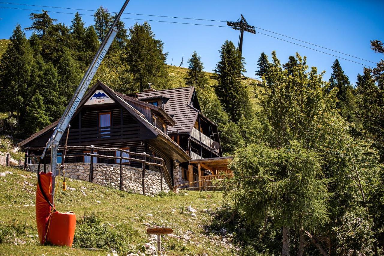 Zvoh, Krvavec, Ski-in, Ski-out Apartment
