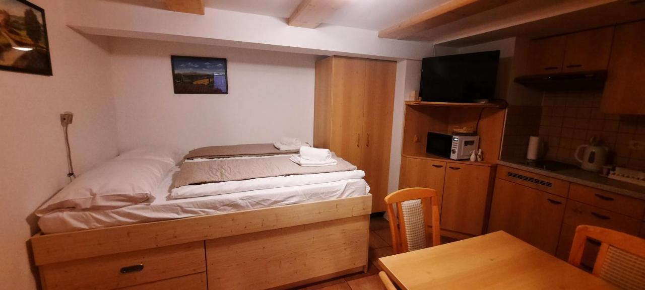 Zvoh, Krvavec, Ski-in, Ski-out Apartment *