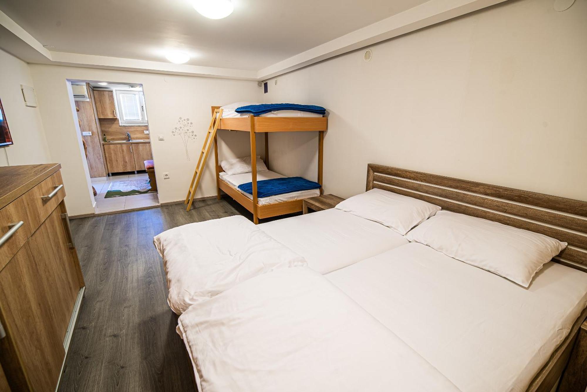 Apartment Zvoh, Krvavec, Ski-in, Ski-out *