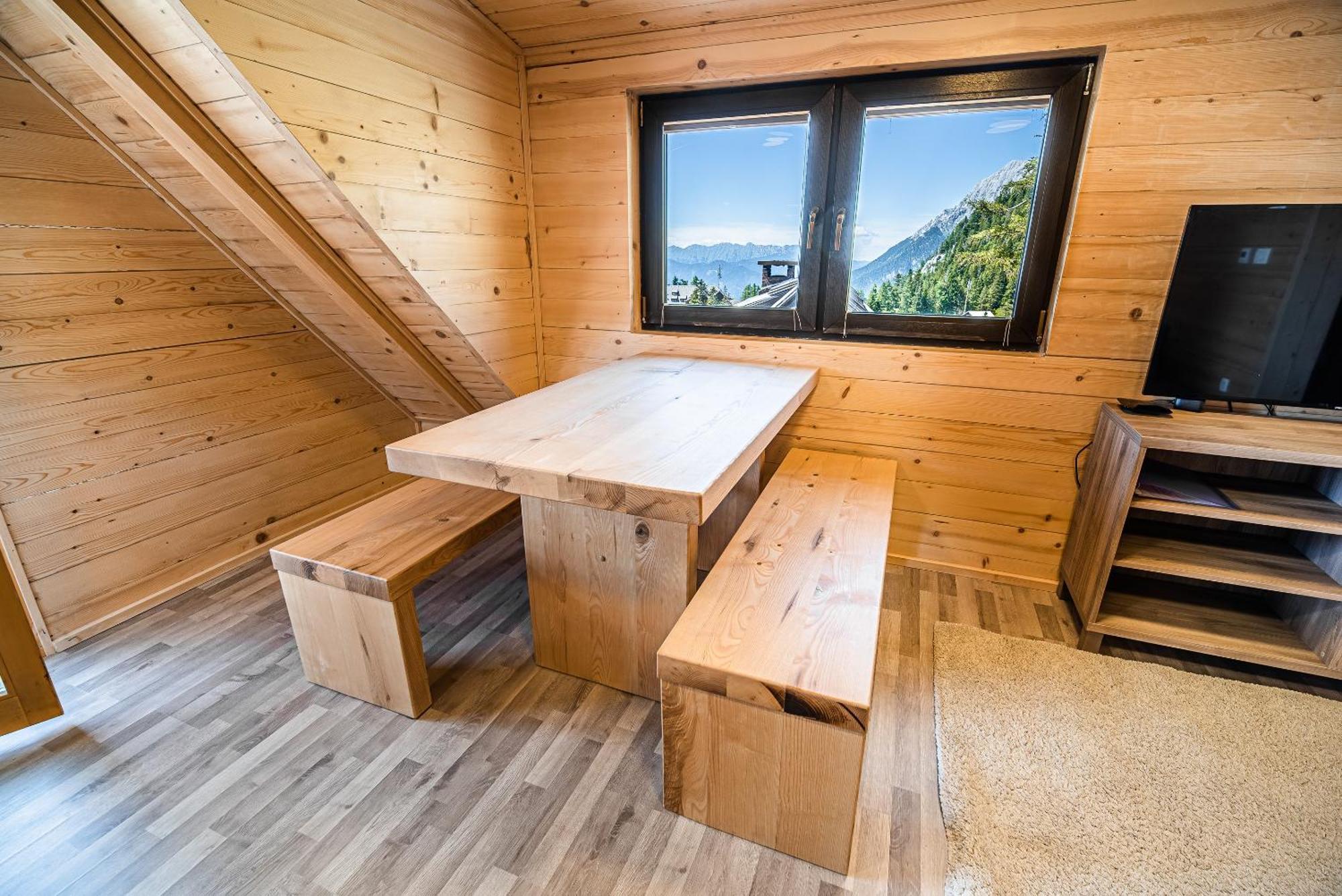 Apartment Zvoh, Krvavec, Ski-in, Ski-out Cerklje na Gorenjskem