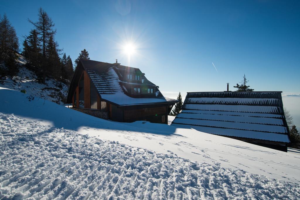 Apartment Zvoh, Krvavec, Ski-in, Ski-out *